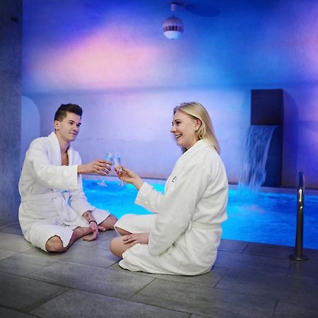 Hotel Fado Spa & Restaurant Świdnica Eksteriør billede