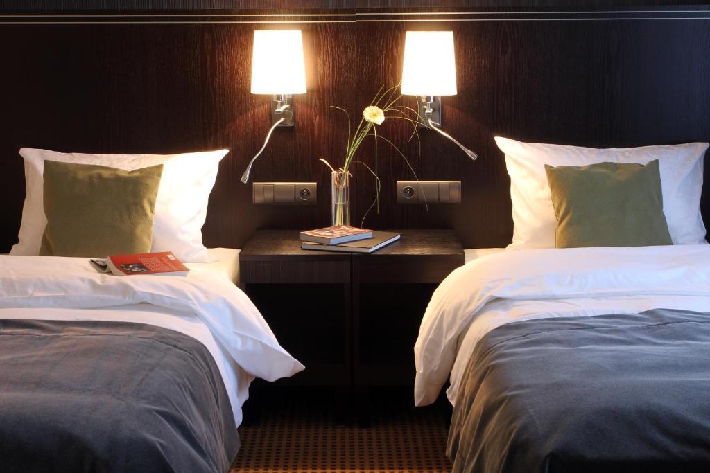 Hotel Fado Spa & Restaurant Świdnica Værelse billede