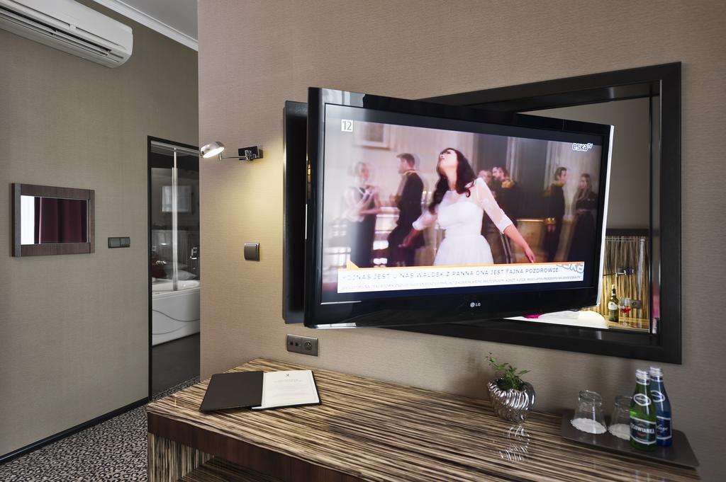 Hotel Fado Spa & Restaurant Świdnica Eksteriør billede